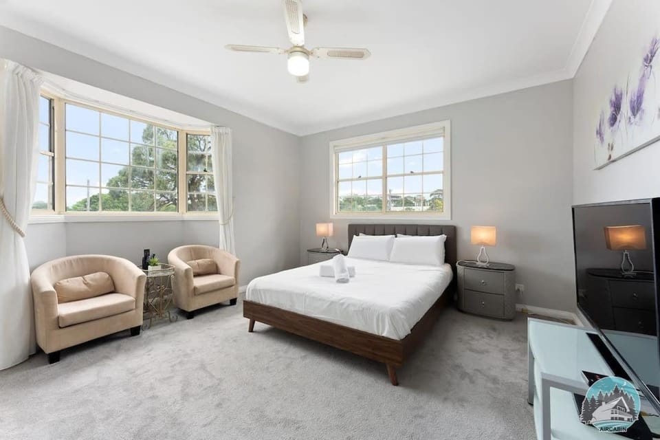 Bed, Bedroom