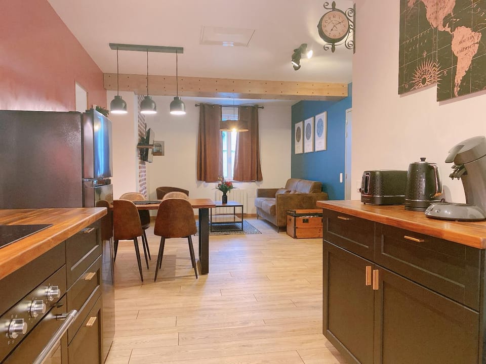 Living room, kitchen