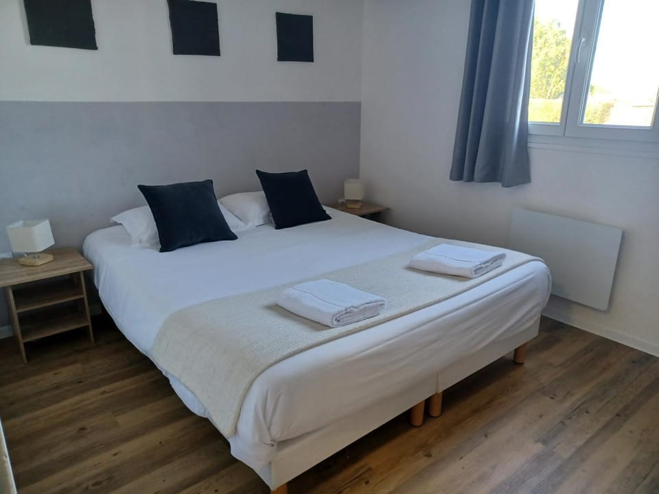 Auberge La Péniche Hotel in Auvergne-Rhône-Alpes