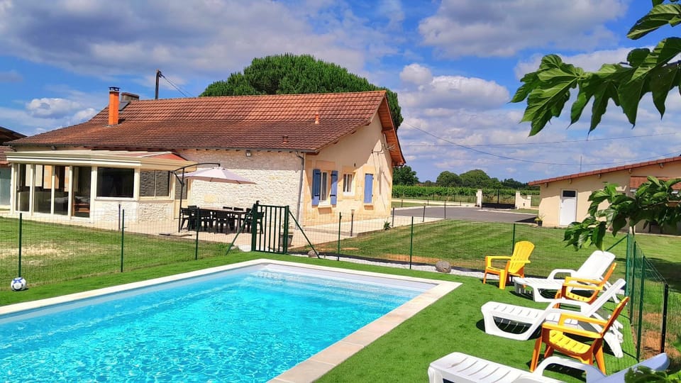 Garden, Garden view, Pool view, sunbed