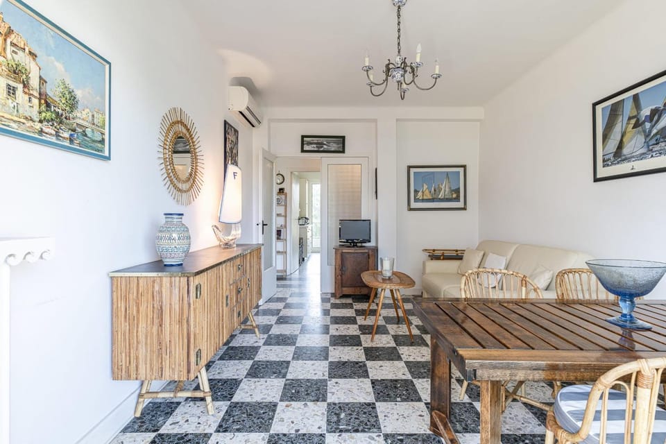 In the heart of the Cap d'Antibes lovely flat Apartment in Antibes