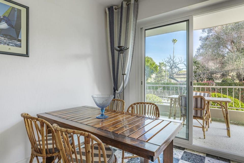 In the heart of the Cap d'Antibes lovely flat Apartment in Antibes