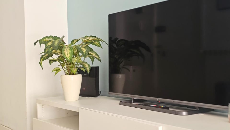 Communal lounge/ TV room, TV and multimedia, Evening entertainment