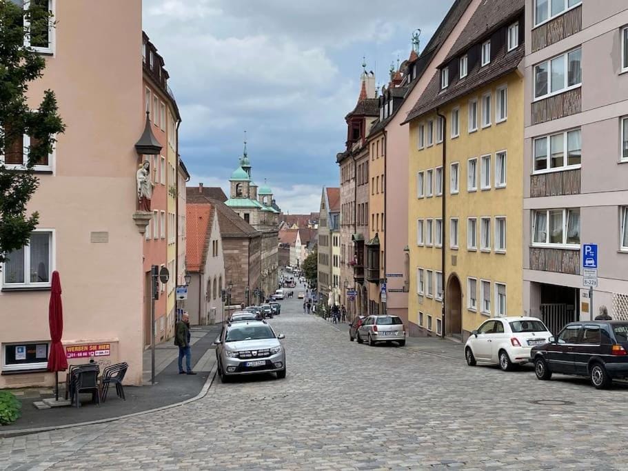 Property building, Neighbourhood, City view, Street view, Location