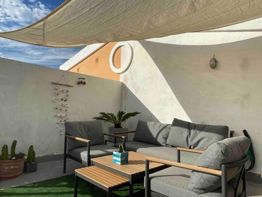 Balcony/Terrace, Seating area