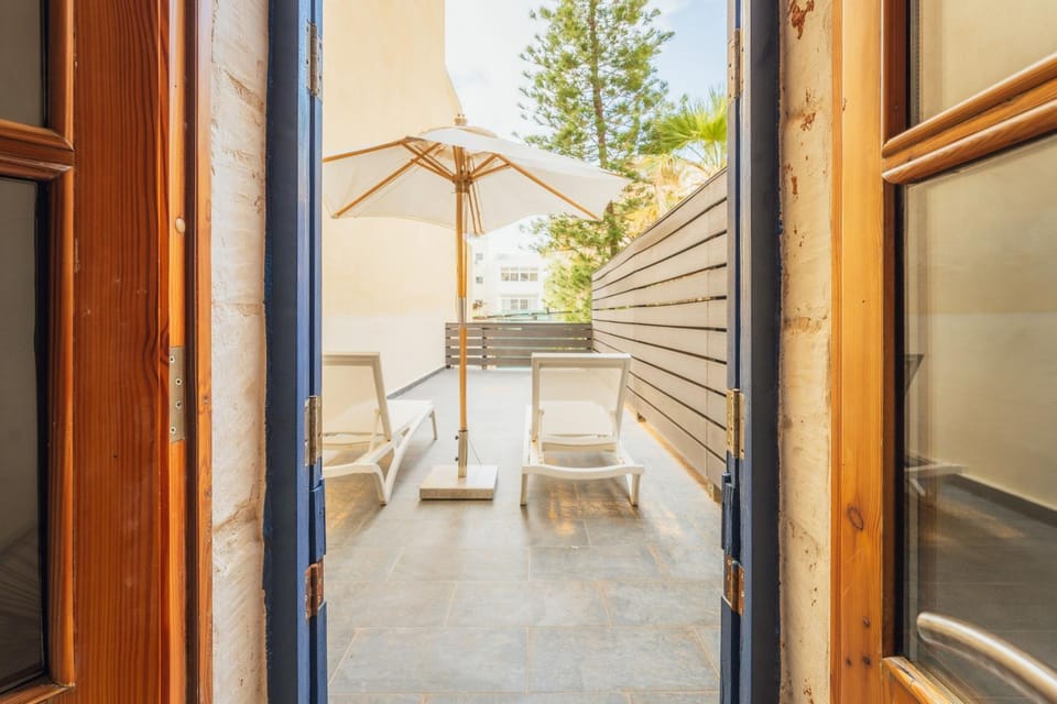 Suite 4 at Palazzo Seraphim Boutique living in St Julians Bed and Breakfast in Saint Julians