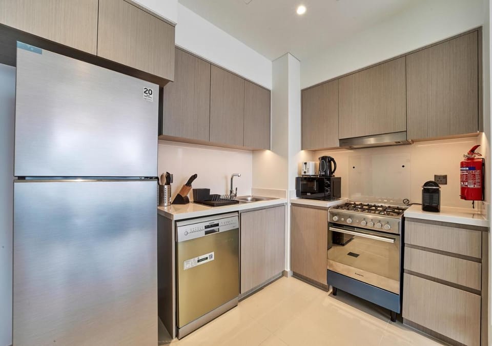 Kitchen or kitchenette, dishwasher, minibar, oven, pet friendly, stove, toaster