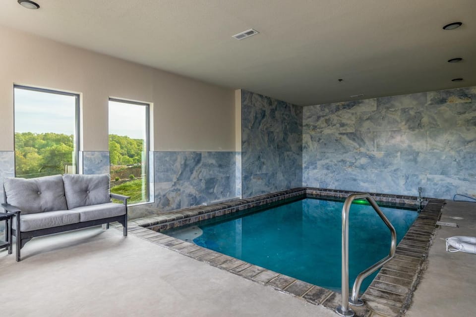 Sleep 18 Water Park Indoor Pool 10 Mins to PF Hot Tub Seasonal Waterpark with Pools Splash Pad and Lazy River Movie Theatre Game Room Fire Pits Year Round Indoor Pool Views 24 Hr Hospitality Great for Families House in Sevierville