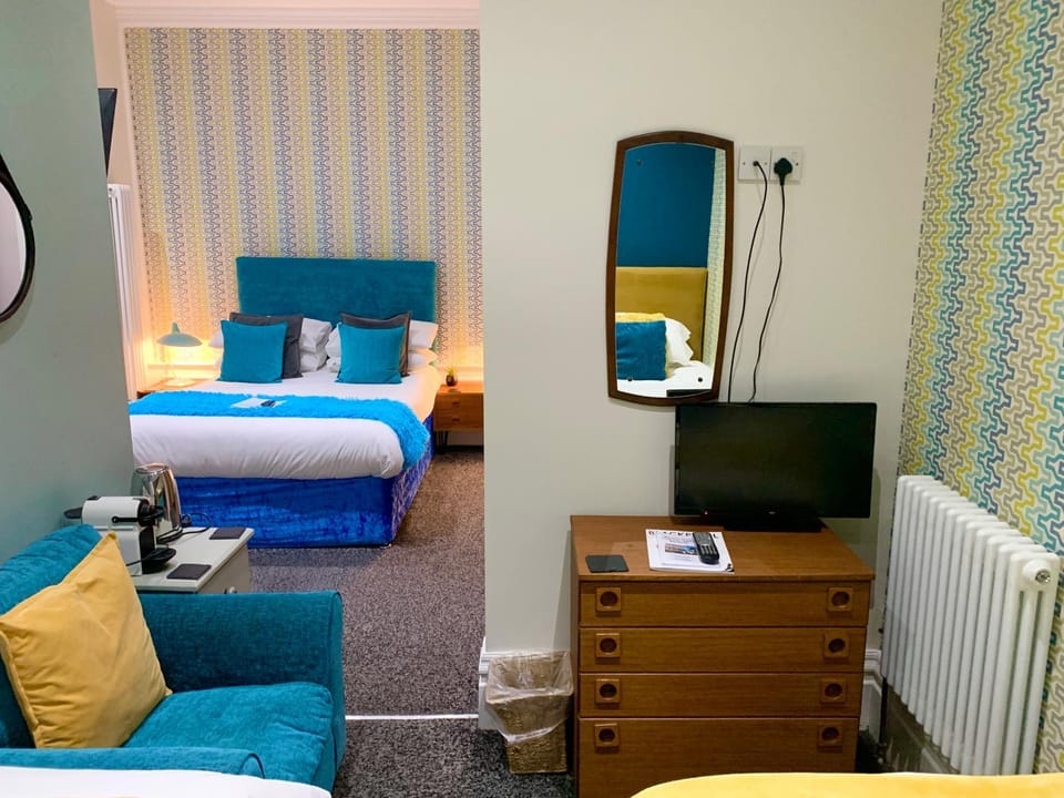 The Fylde International Guest House Bed and Breakfast in Blackpool