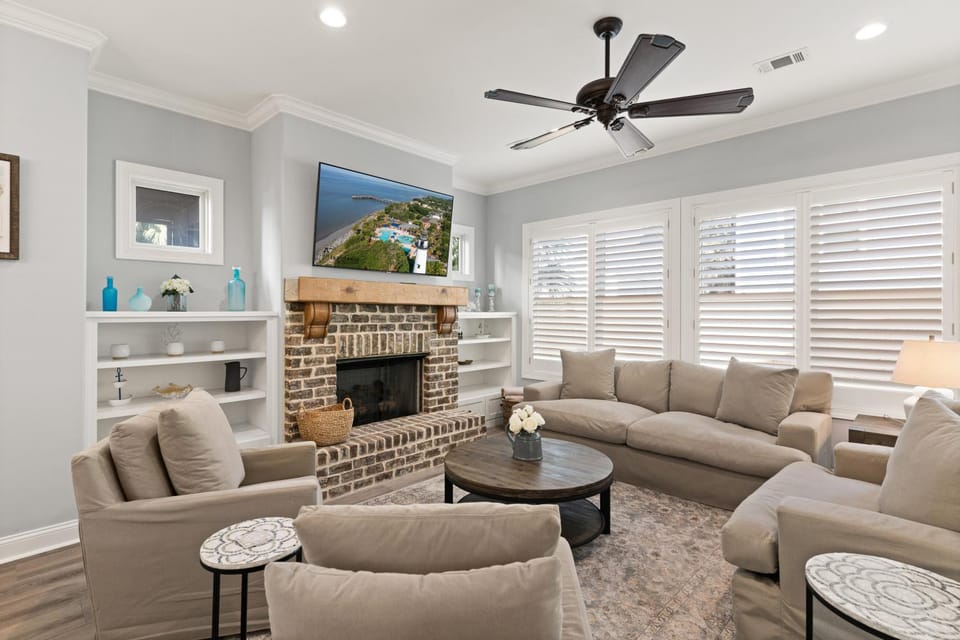 Dancing In The Moonlight - 108 Gould Street House in Saint Simons Island