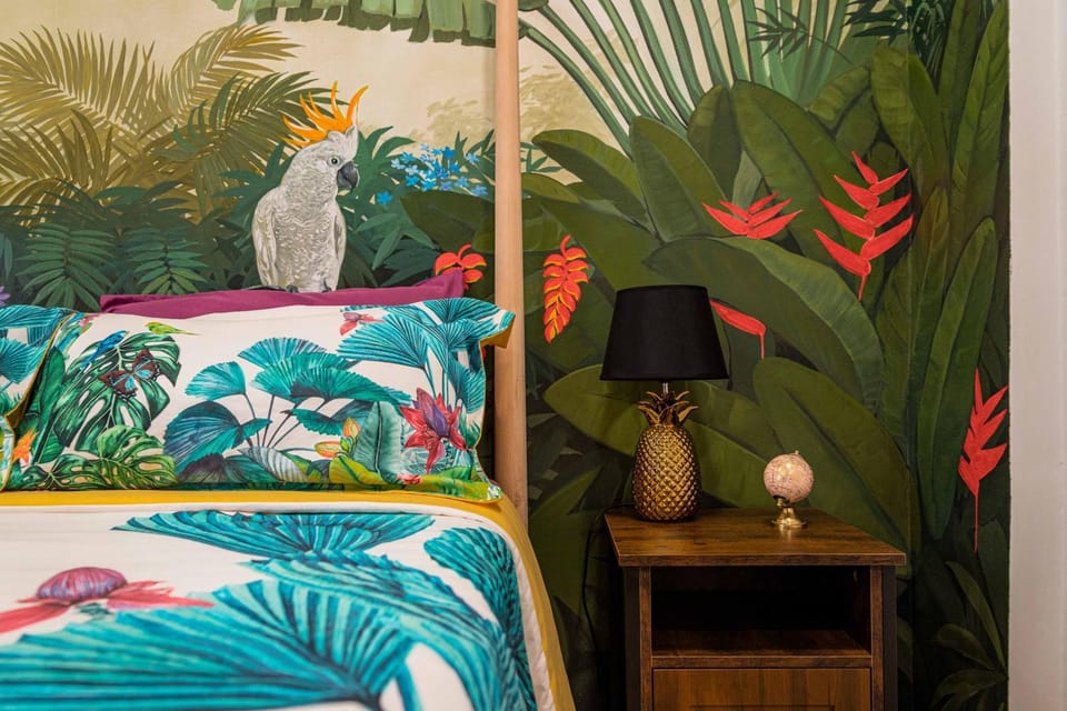 Bed, Photo of the whole room, Decorative detail, Bedroom