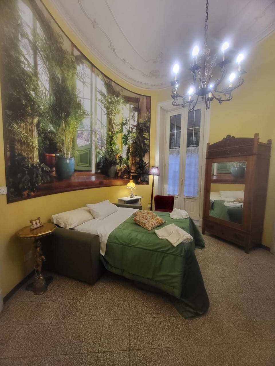 Photo of the whole room