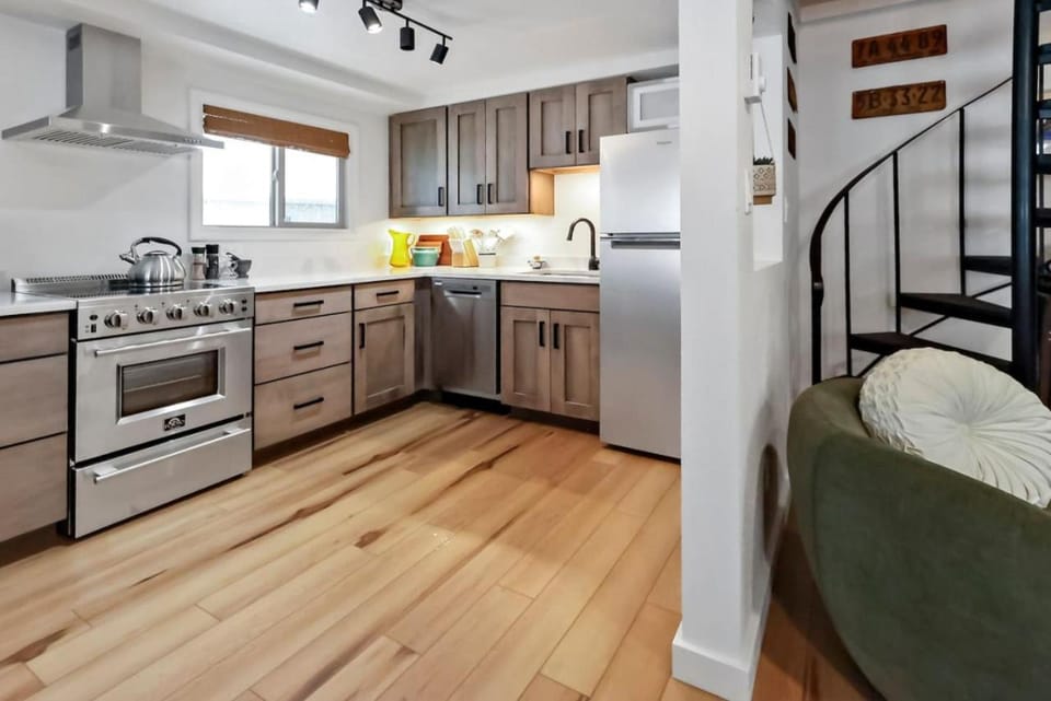 Kitchen or kitchenette, dishwasher, minibar, pet friendly, stove