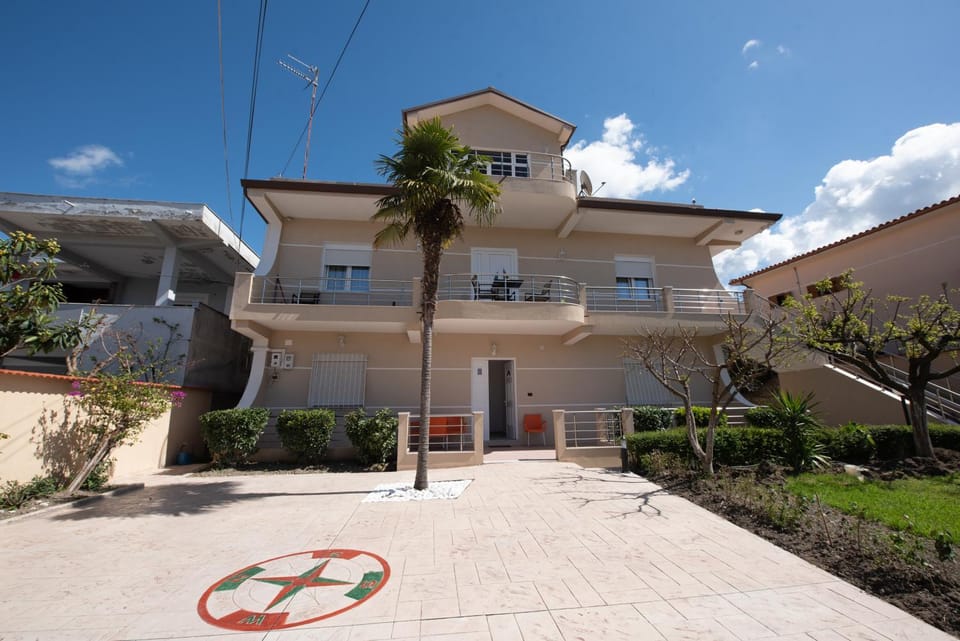 Property building, Garden, Garden view