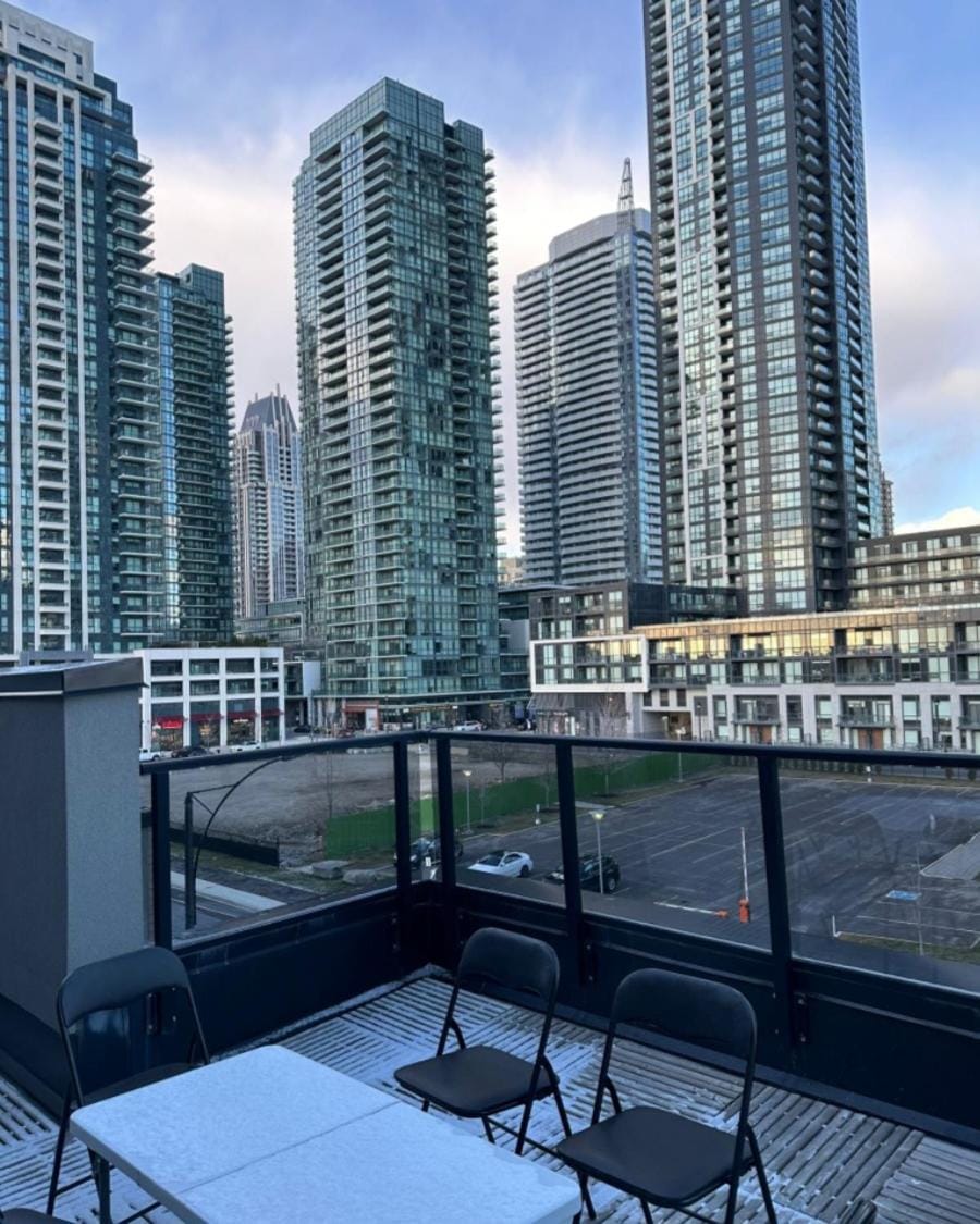 Modern Luxury 3 bed rooms House in Toronto Mississauga House in Mississauga