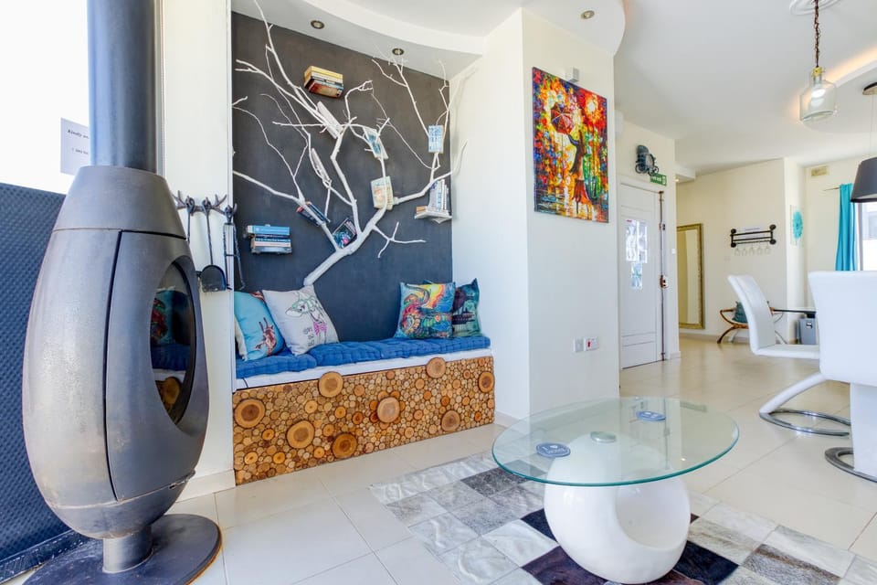 SB17 - 2 Bed Penthouse Panorama in Qawra Apartment in Saint Paul's Bay