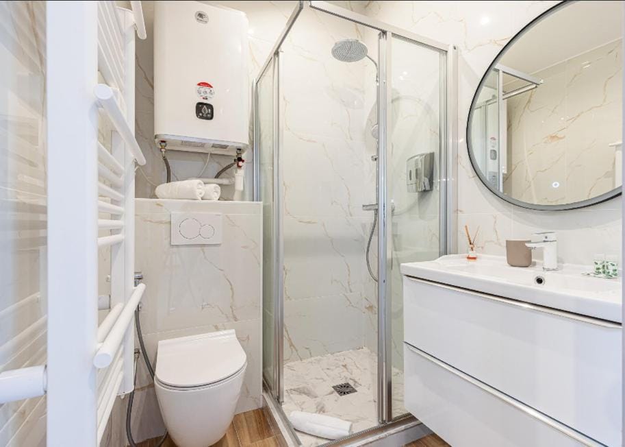 Beau studio cozy centre ville et plages n13 Apartment in Nice