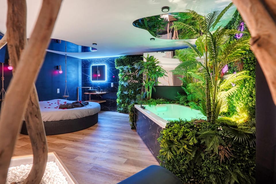 La Jungle Room Toulousaine Apartment in Toulouse