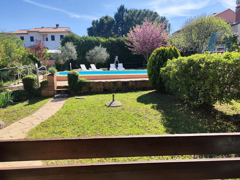 Garden view, Pool view