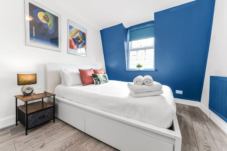 Zone 1, Near London Eye, Attractions, 2 Beds Apartment in City of Westminster