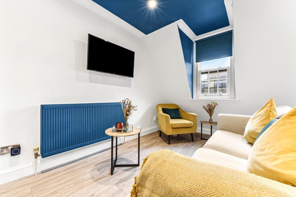 Zone 1, Near London Eye, Attractions, 2 Beds Apartment in City of Westminster