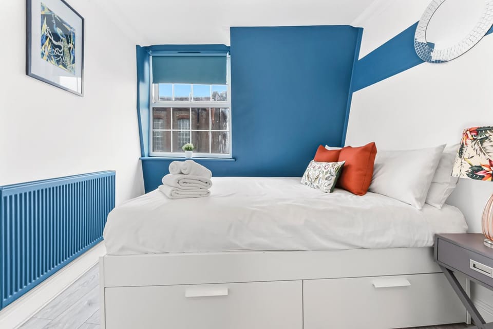 Zone 1, Near London Eye, Attractions, 2 Beds Apartment in City of Westminster