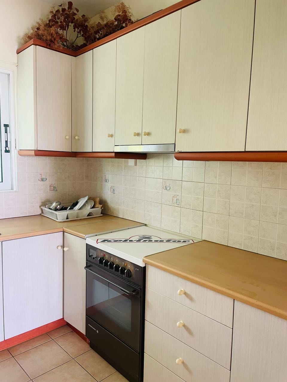 Kitchen or kitchenette, pet friendly, stove