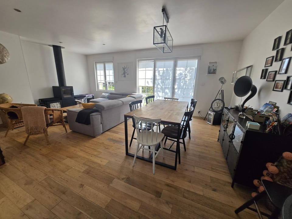 TV and multimedia, Living room, Dining area, minibar