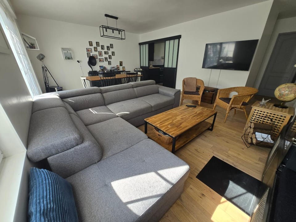 Game Room, Game Room, TV and multimedia, Living room, fireplace, fireplace