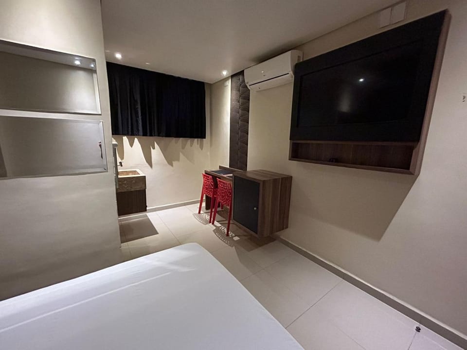 TV and multimedia, oven