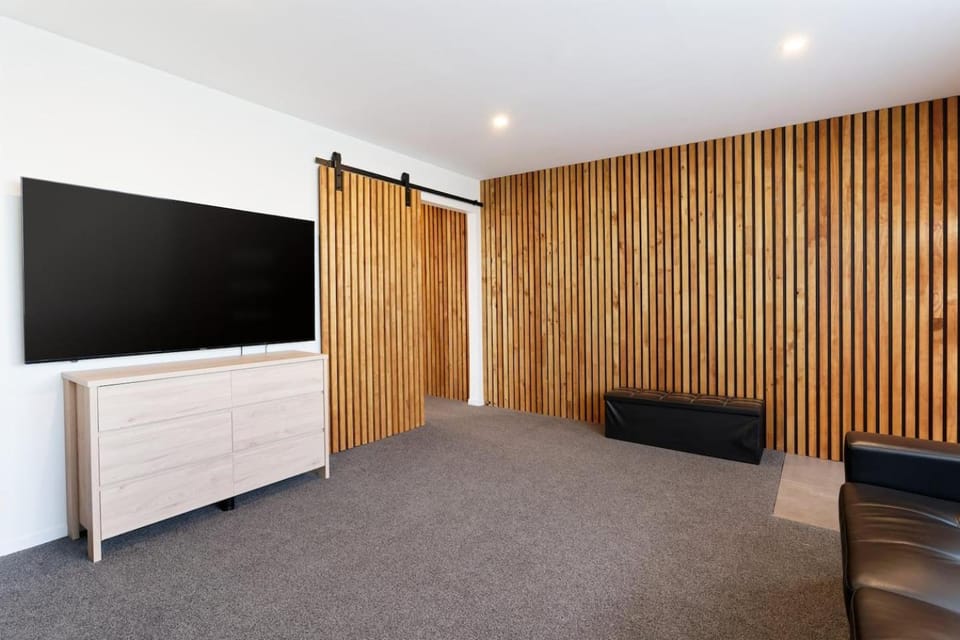 Hidden Gem in Calton Hill Apartment in Dunedin
