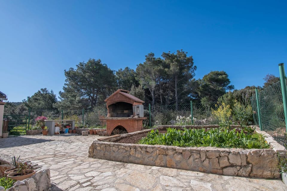 Property building, BBQ facilities