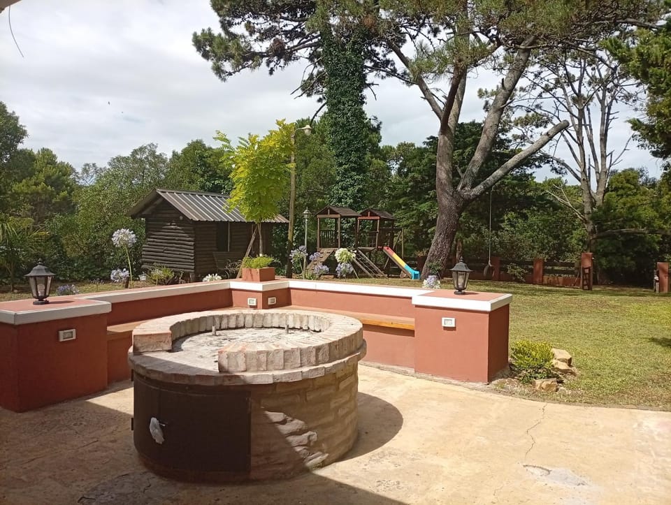 la Casita del bosque House in Villa Gesell