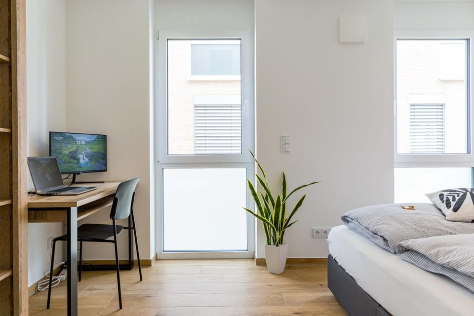 TV and multimedia, hair dresser