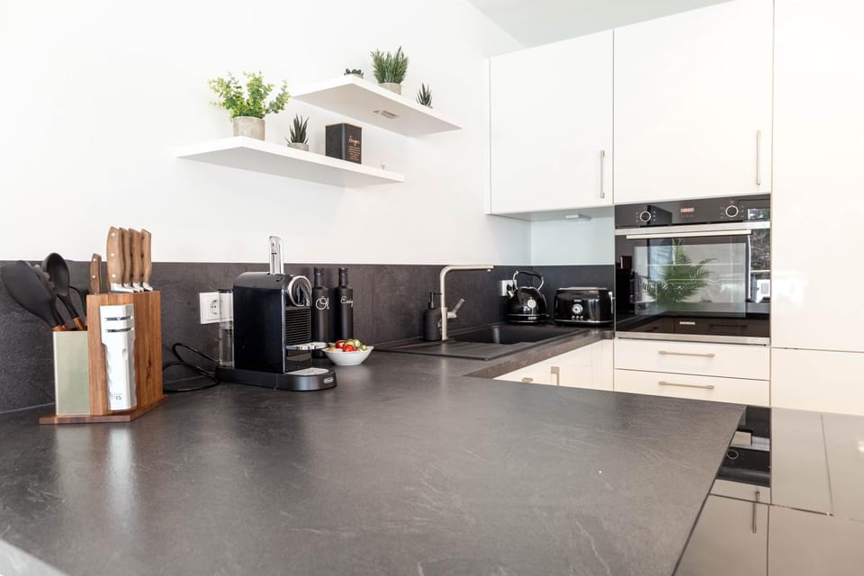 Coffee/tea facilities, Kitchen or kitchenette