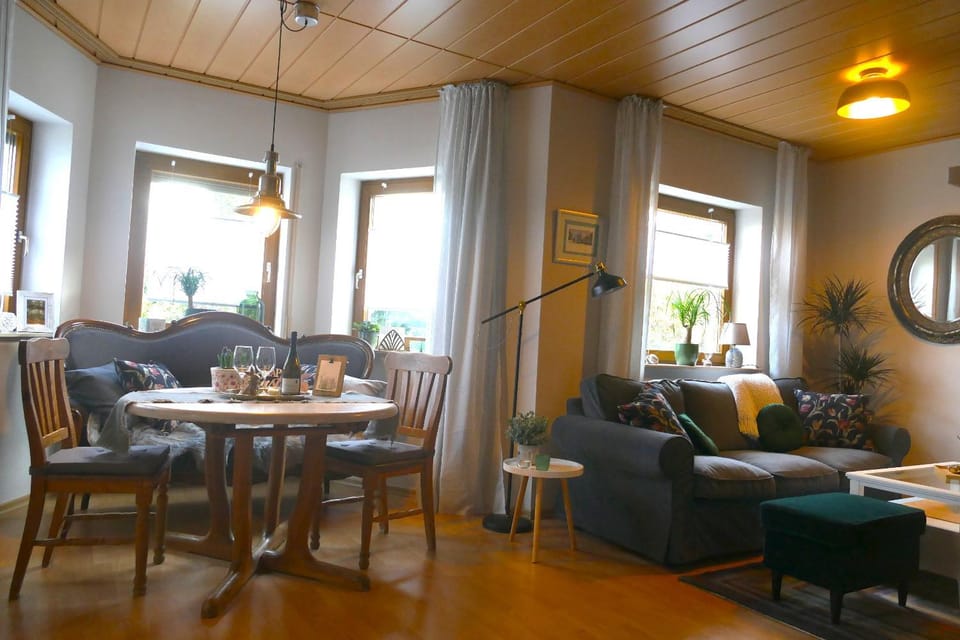 Living room, Seating area, Dining area