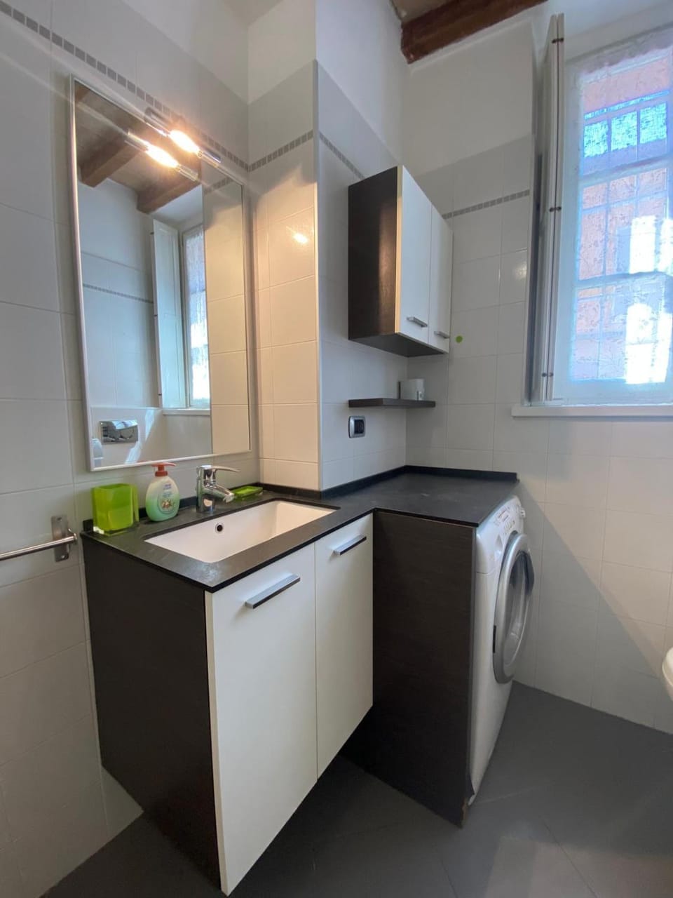 Shower, Bathroom, washing machine