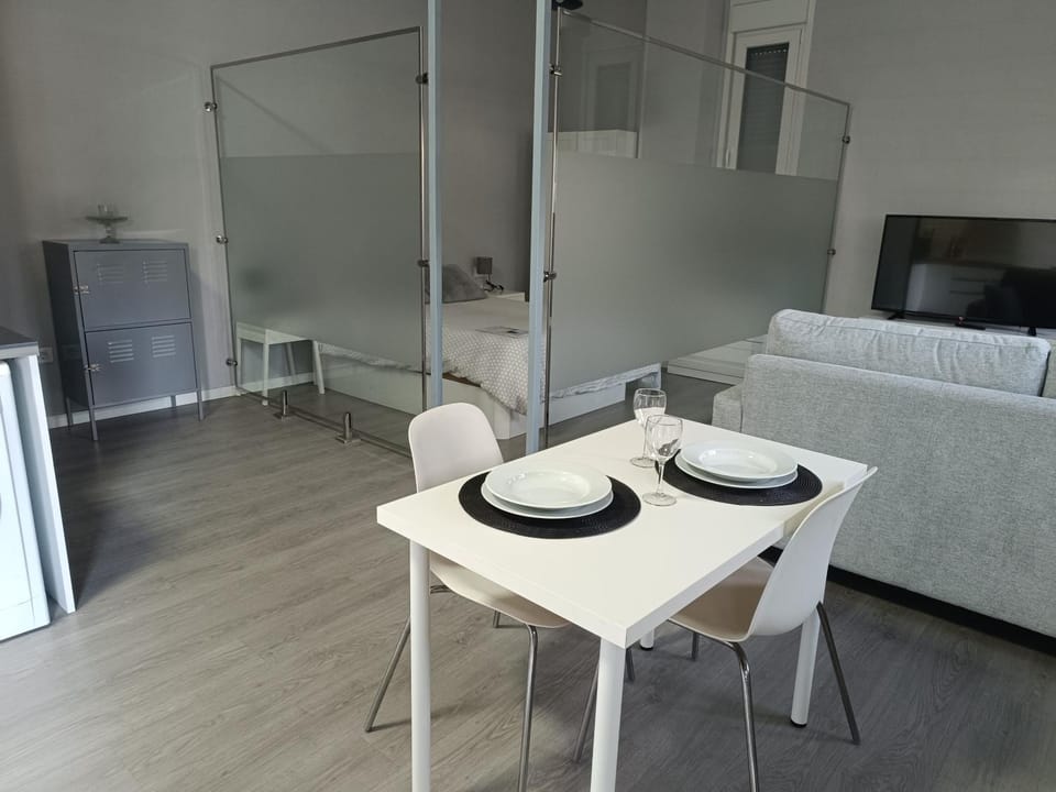 Estudio Palacio Congresos Aeropuerto Apartment in Seville