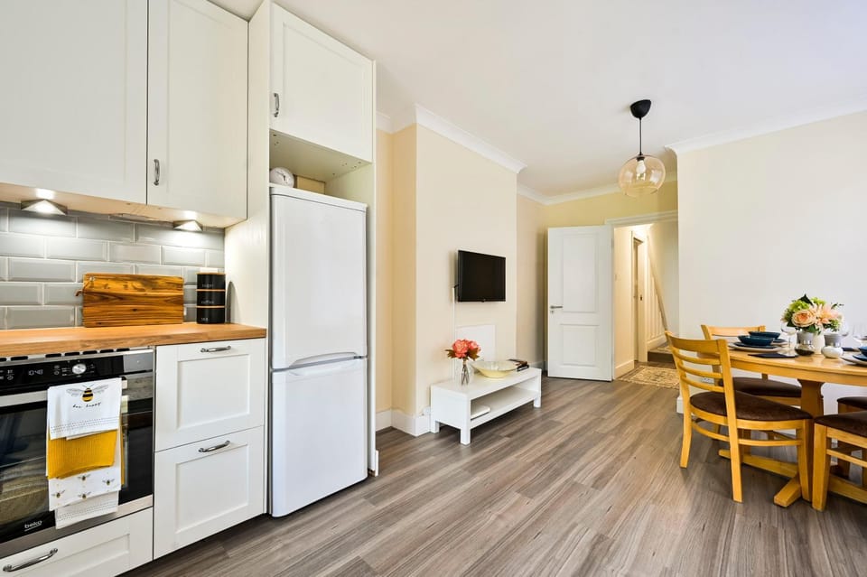 Greenwich Holiday Home Apartment in London Borough of Lewisham