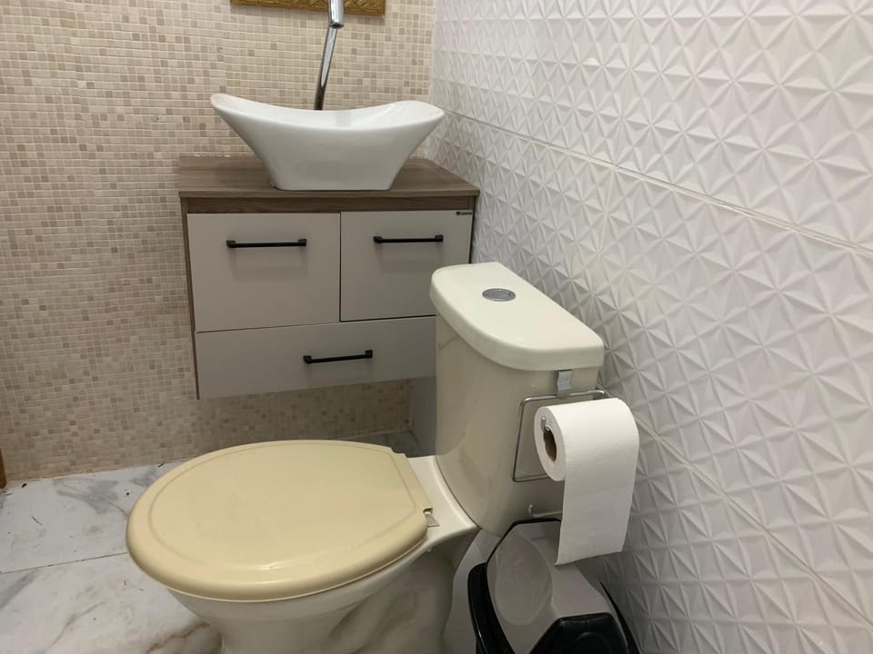Toilet, Bathroom