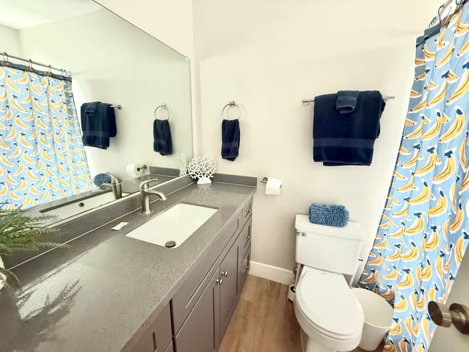 Spacious South Bay Condo Apartment in Torrance