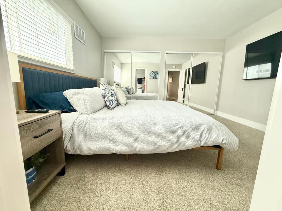 Spacious South Bay Condo Apartment in Torrance
