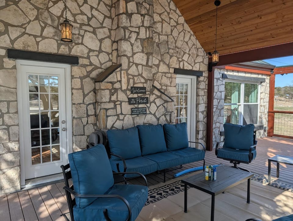 Patio, Day, Seating area