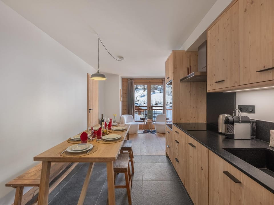 Appartement neuf 3 chambres proche pistes avec parking - FR-1-570-58 Apartment in Les Allues