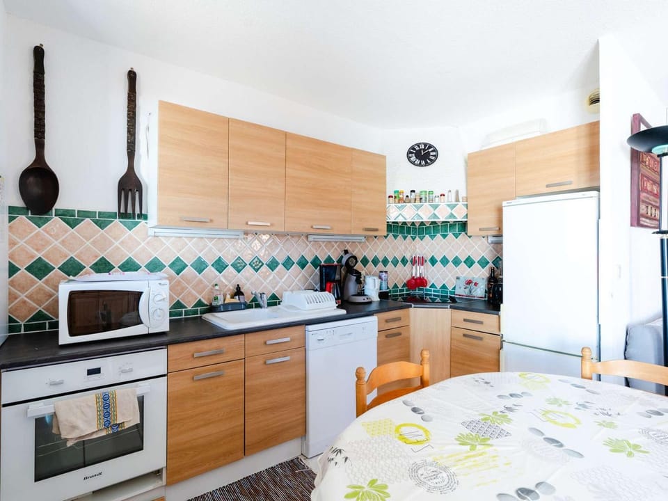 Villa climatisée avec terrasse, cuisine d’été et WIFI – Proche plage à Narbonne - FR-1-409-261 Villa in Narbonne