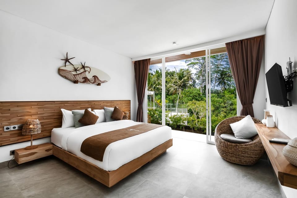 Bed, TV and multimedia, View (from property/room), Balcony/Terrace, Bedroom, Garden view, air conditioner
