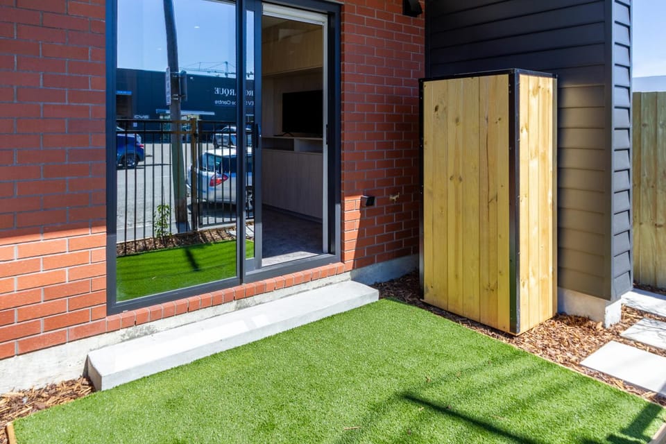 Property building, Facade/entrance, Day, Garden view