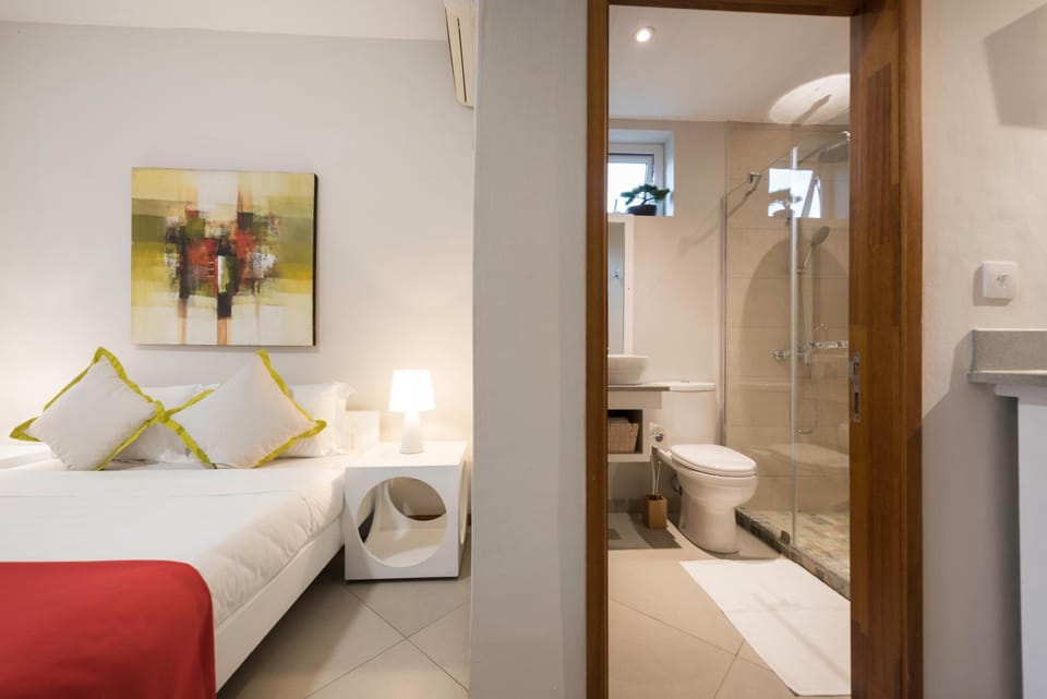 Toilet, Bed, Bathroom, Decorative detail, Bedroom