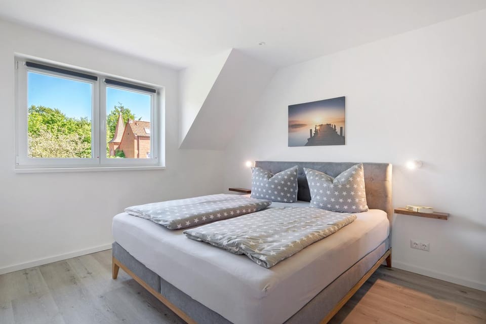Property building, Living room, Bedroom
