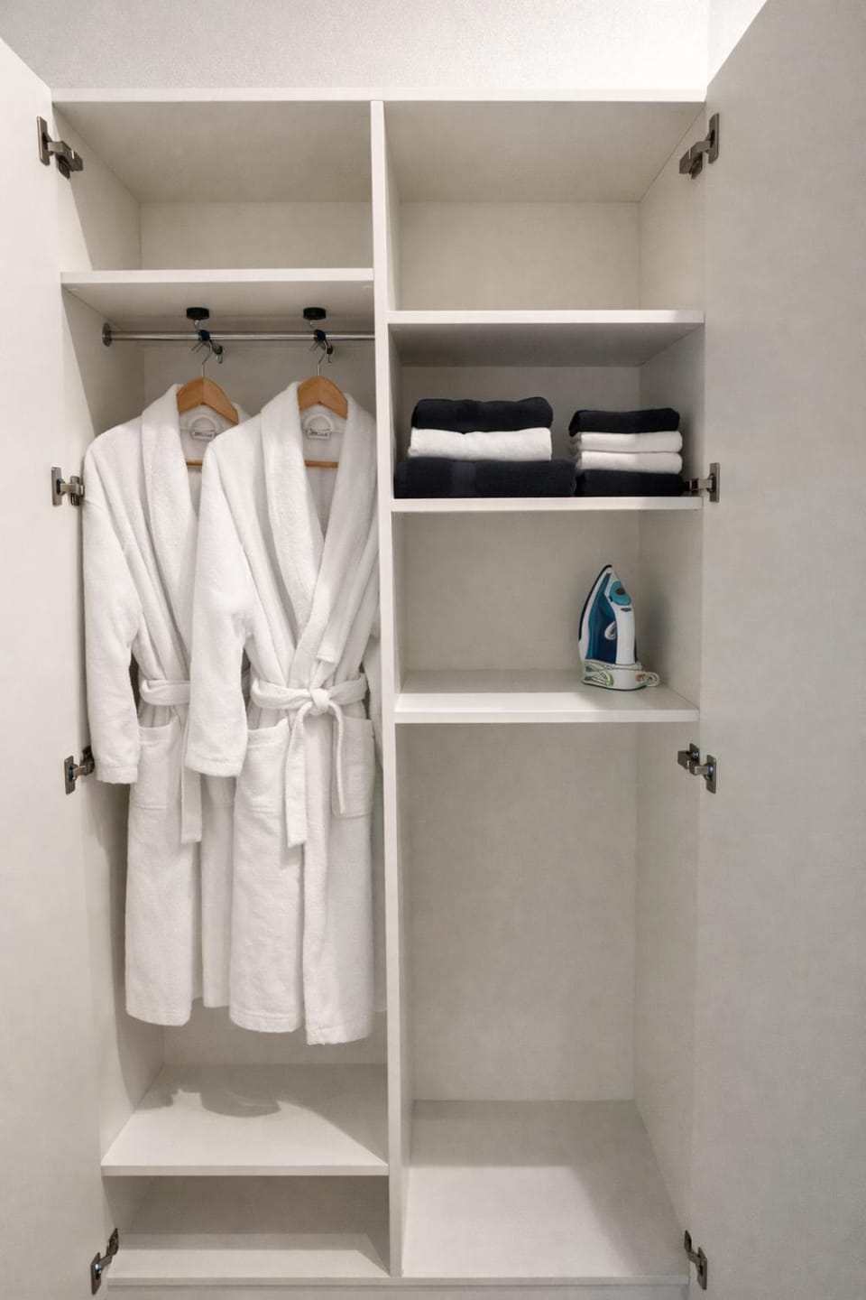 towels, wardrobe